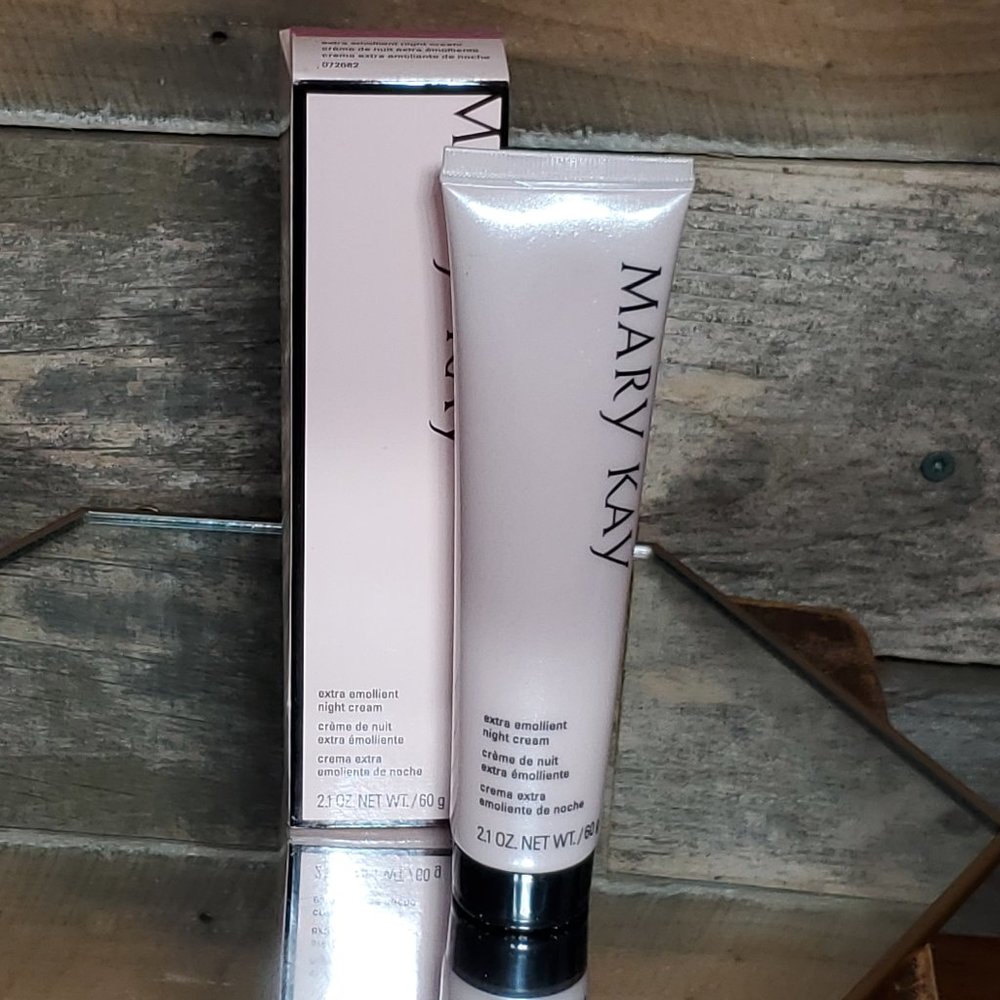 Extra Emollient Night Cream - Dry Skin - Mary Kay